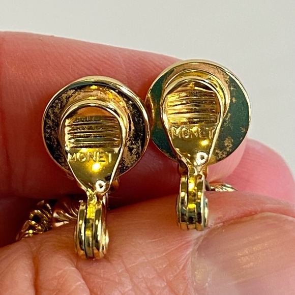 Monet Damita Gold Tone Tassel Clip On Earrings Vintage Filigree Drop 2 Inch - Picture 12 of 14